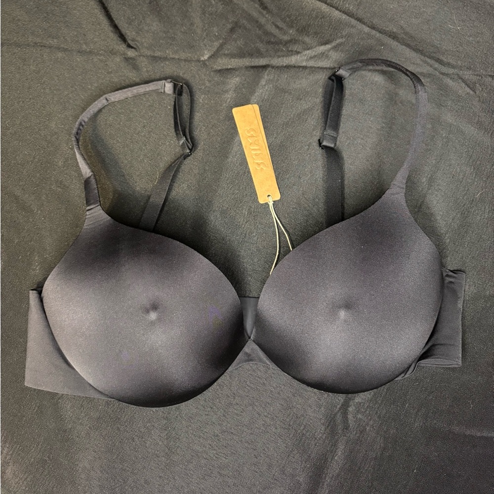 SKIMS Ultimate Nipple Bra